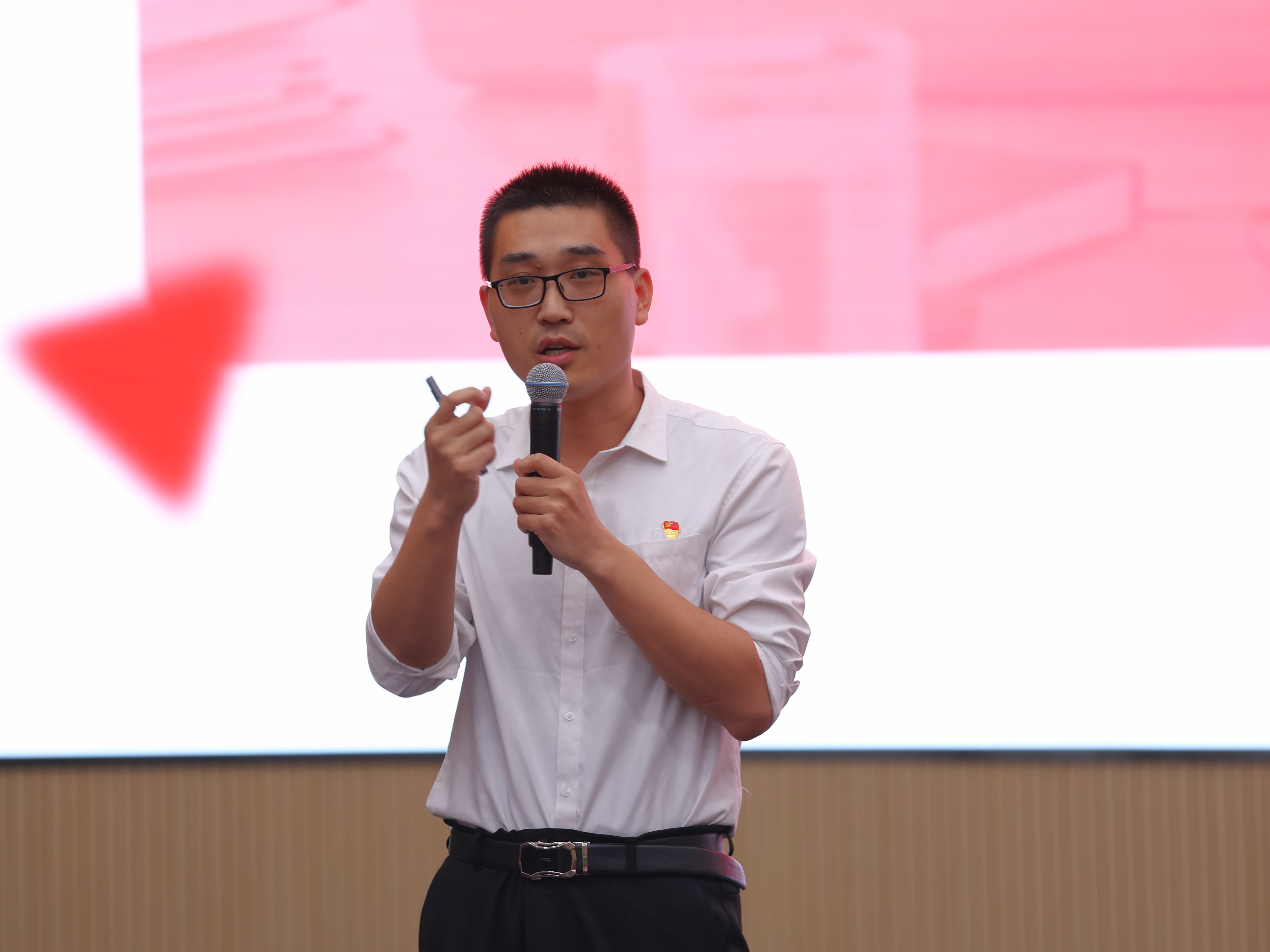 PT视讯|一触即发